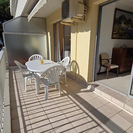Climatise Centre-ville, Vue - 4 Pers. - Fr-1-780-99 * Sainte-Maxime