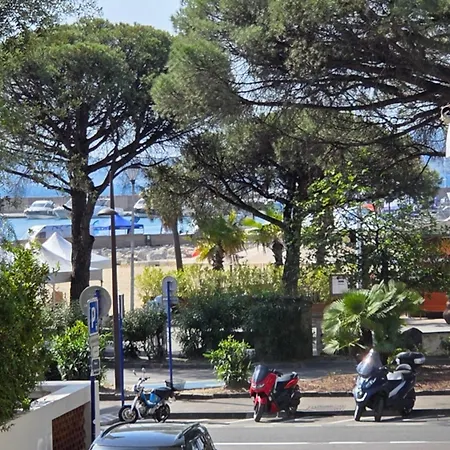 Climatise Centre-ville, Vue - 4 Pers. - Fr-1-780-99
